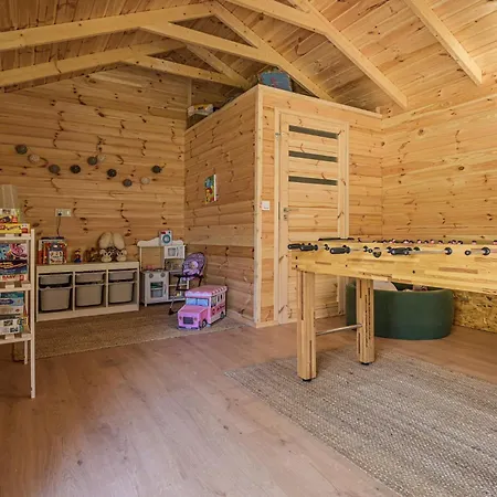 Vakantiehuis W Kaszubskim Lesie Borsk